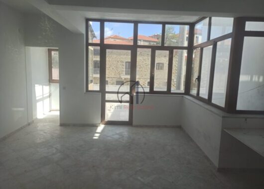 Κύμη-Ενοικιάζεται ενιαίος χώρος 30τ.μ για γραφείο