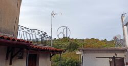 Κύμη-Πωλείται μεζονέτα 80 τ.μ.