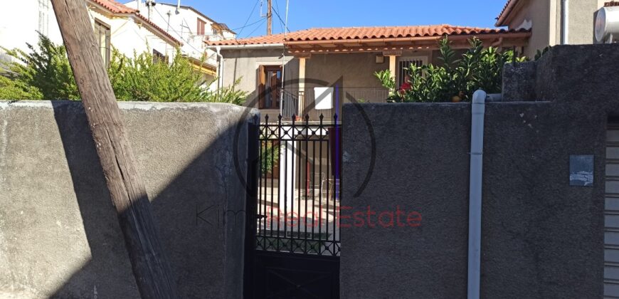 Ενοικιάζεται διώροφη μονοκατοικια 120τ.μ.