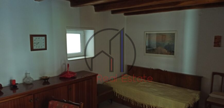 Ενοικιάζεται διώροφη μονοκατοικια 120τ.μ.