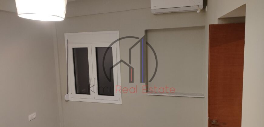 Κύμη – Ενοικιάζεται ανακαινισμένη κατοικία 68 τ.μ. με αυλή και κήπο