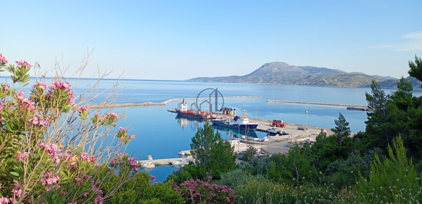 Παραλία Κύμης-Πωλείται οικόπεδο 5.686 τ.μ. και οικία 140 τ.μ. με μαγευτική θέα στο Αιγαίο.