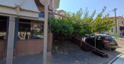 Κύμη – Ενοικιάζεται επαγγελματικός χώρος 150 τ.μ., σε κεντρικό δρόμο με άμεση πρόσβαση και μεγάλη προβολή.